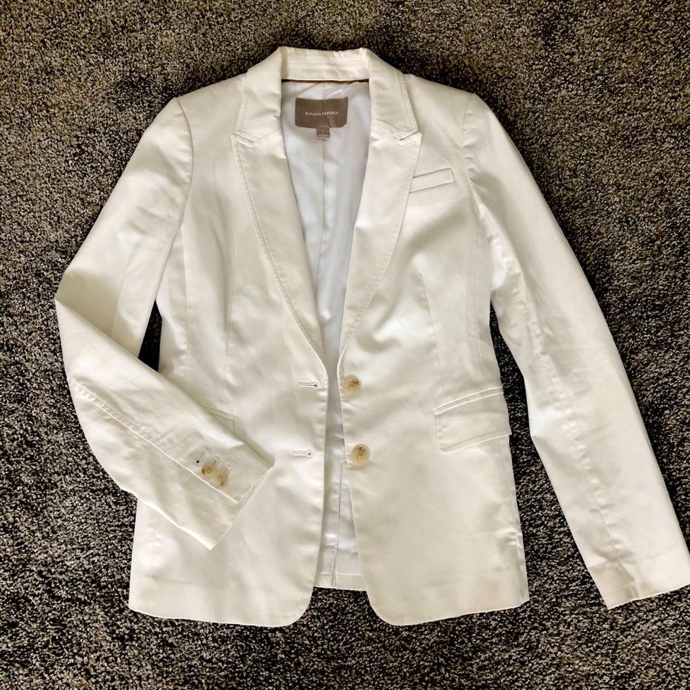 Banana Republic white blazer